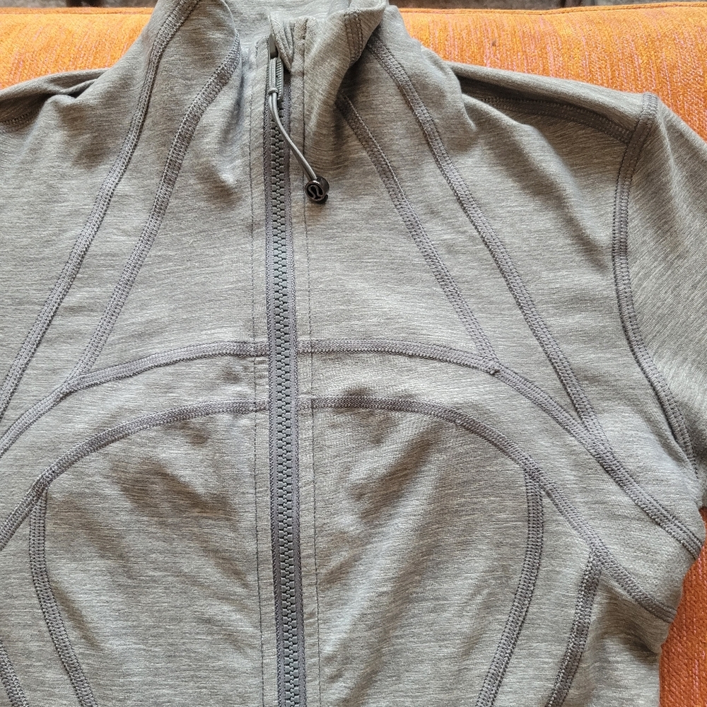 LULULEMON Define Gray Jacket - Picture 10 of 14